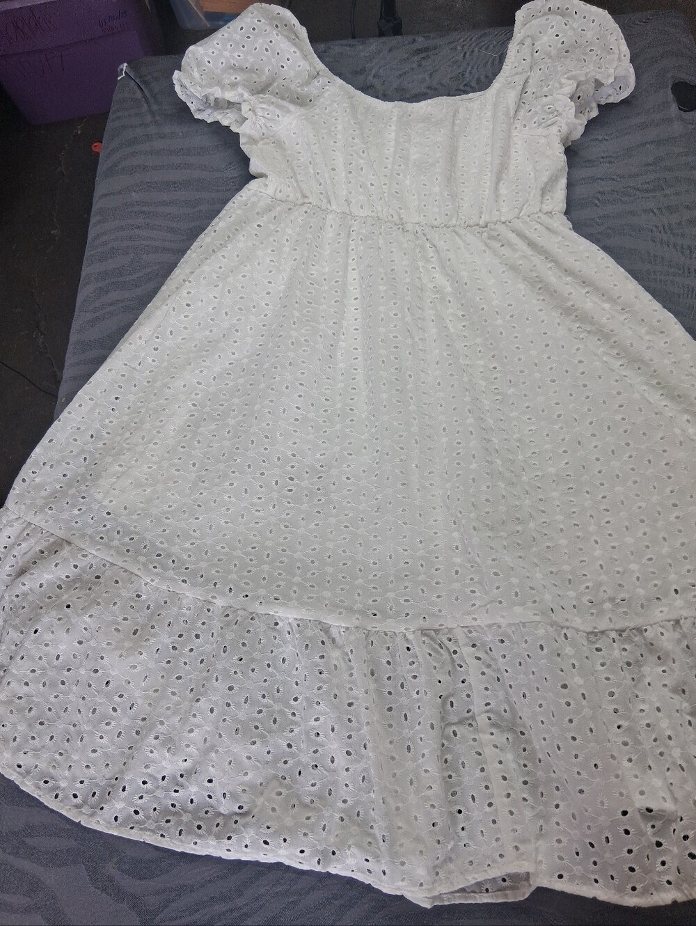 Girls White Eyelet Button-Front Dress - Picture 2 of 11